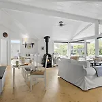 Сasa de vacaciones 6 Bedroom Cozy In