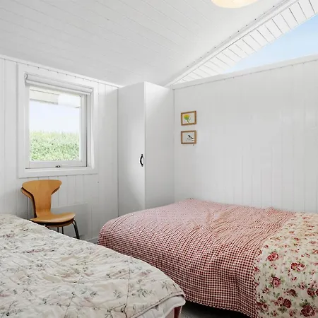 6 Bedroom Cozy In Holiday home