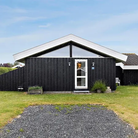 6 Bedroom Cozy In *
